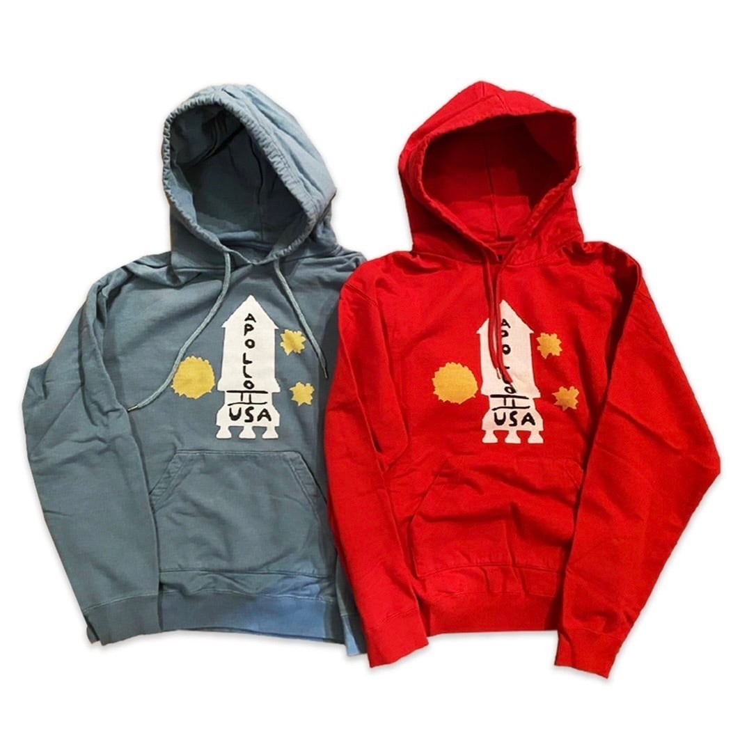 オリジナルHoodieでも、どこかで見覚えが…